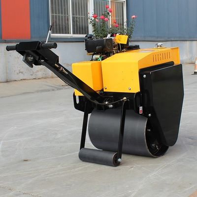 0.5 τόνων Μίνι οδικός συμπιεστής κυλίνδρων με ταχύτητα κινητήρα EPA 0-4 km/h Προς τα εμπρός/πίσω