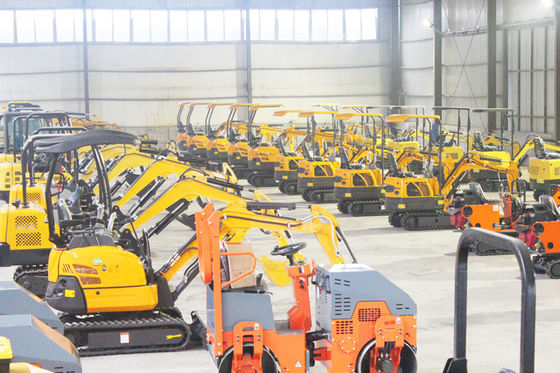 1800 kg βάρος μηχανής HUAQI Mini Digger Crawler Excavator με υδραυλικό κύλινδρο Eaton