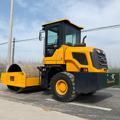 88 kw YUNNEI Μηχανή HQ-YL8000 8 τόνων δονητικός τροχονόμος για κατασκευή άσφαλτου