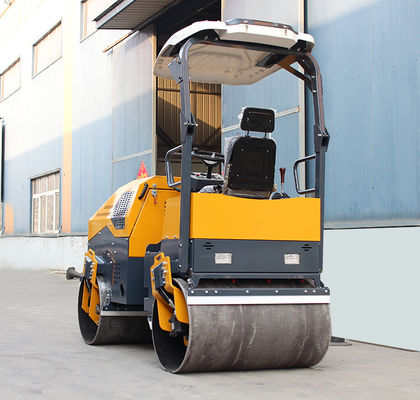 HQ-YL1200 1-5 τόνων Vibration Ride On Mini Road Roller με χωρητικότητα δεξαμενής νερού 120L