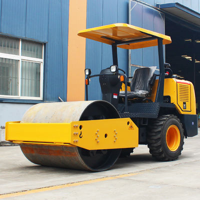 Διπλό τύμπανο Ride-On Road Roller με διάμετρο 1100mm τύμπανο YUNNEI κινητήρα και προσιτή