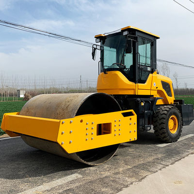 Διπλό τύμπανο Ride-On Road Roller με διάμετρο 1100mm τύμπανο YUNNEI κινητήρα και προσιτή