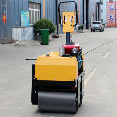 Μίνι 500kg Asphalt Vibratory Road Roller Compactor Machine για περπάτημα πίσω από διπλό τύμπανο